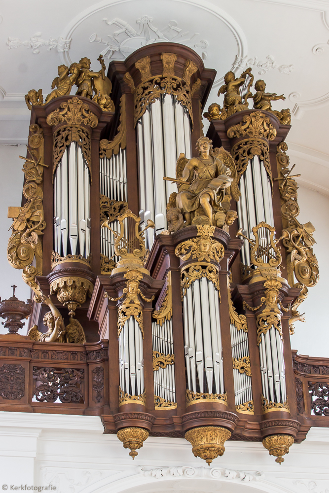 Het Garrels orgel in de Oud-katholieke kerk in Den Haag.